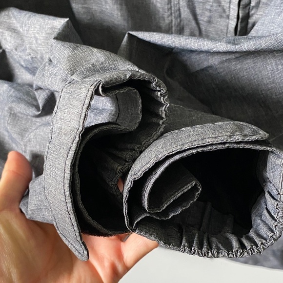 Columbia Women’s Charcoal Gray Lightweight Windbreaker XS - Picture 6 of 13